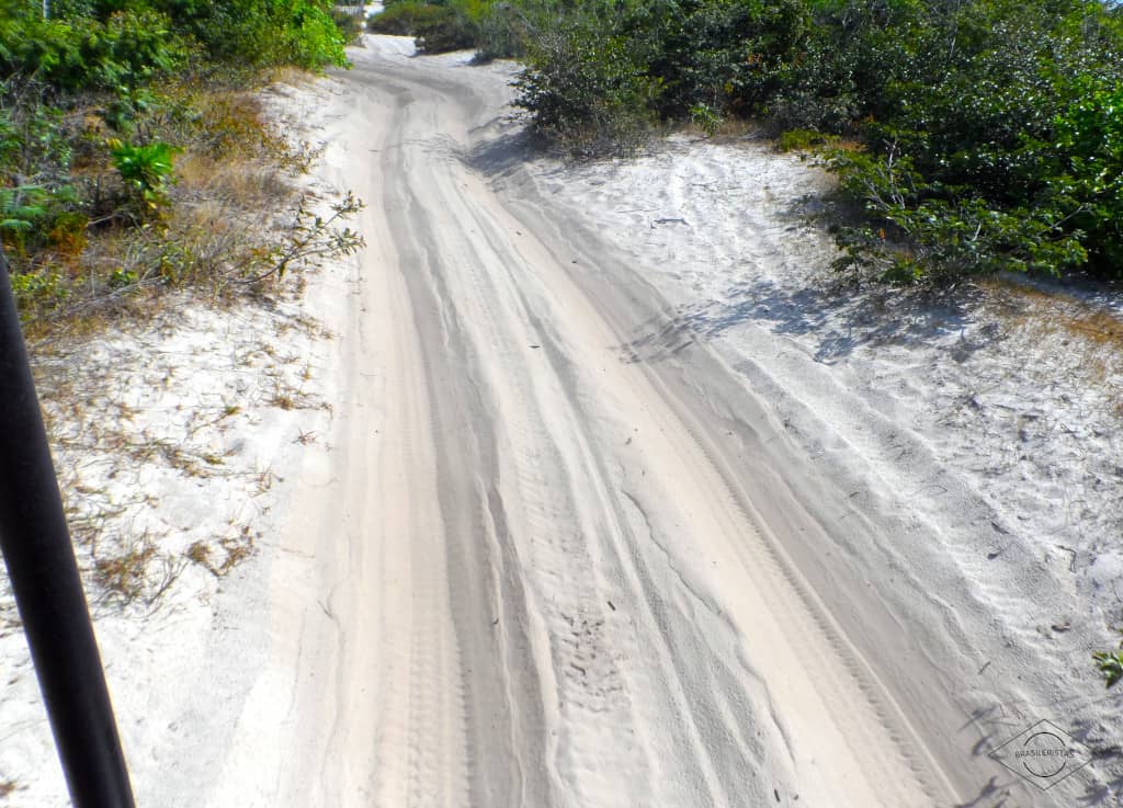 Una de las rutas de arena que sirven para llegar a los Lençóis Maranhenses