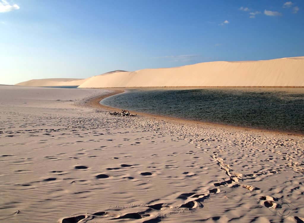 Una laguna junto a las dunas de Maranhao