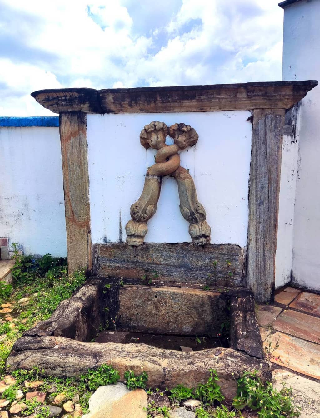 Una de las fuentes de Mariana