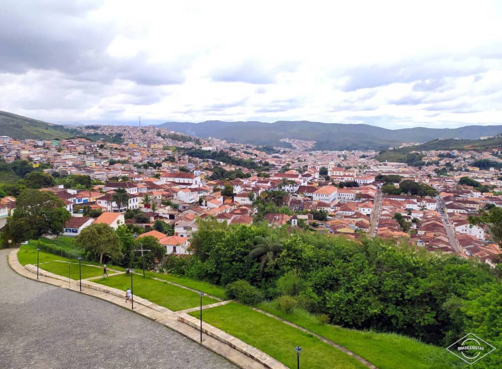 Vistas de Mariana desde el campanario de la iglesia