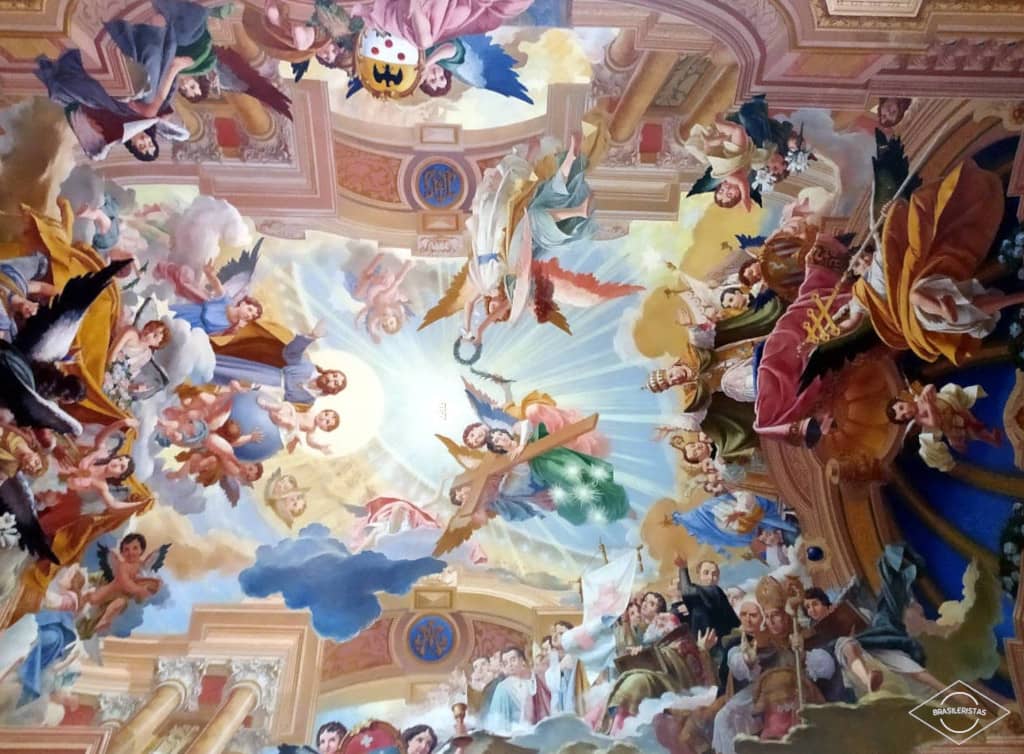 Techo de la capilla del seminario mayor