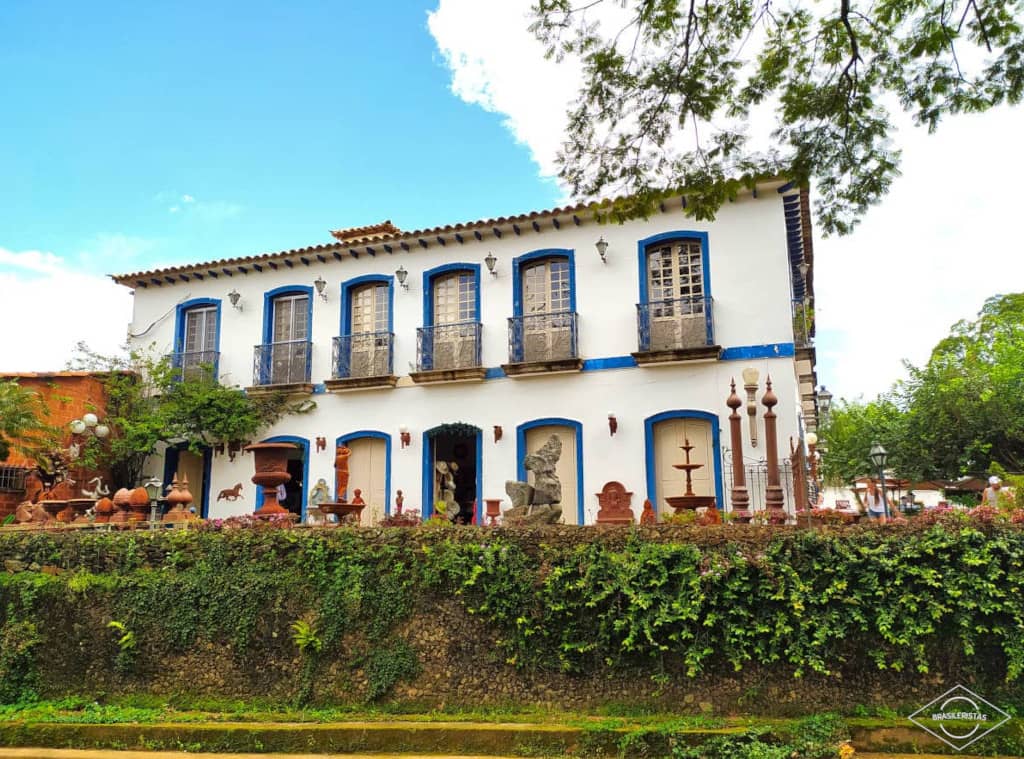 Una de las tiendas de artesanía de Tiradentes